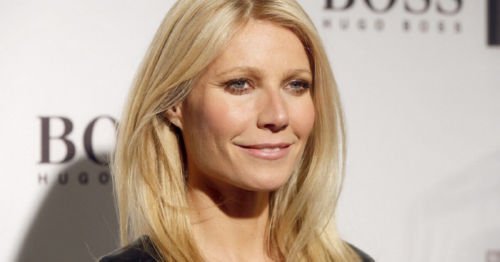  «Φωτιά» η Gwyneth Paltrow: Απίστευτο κορμί κι ας είναι 43 ετών