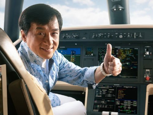  Δείτε το νέο ιδιωτικό τζετ του Jackie Chan αξίας $20 εκατ.